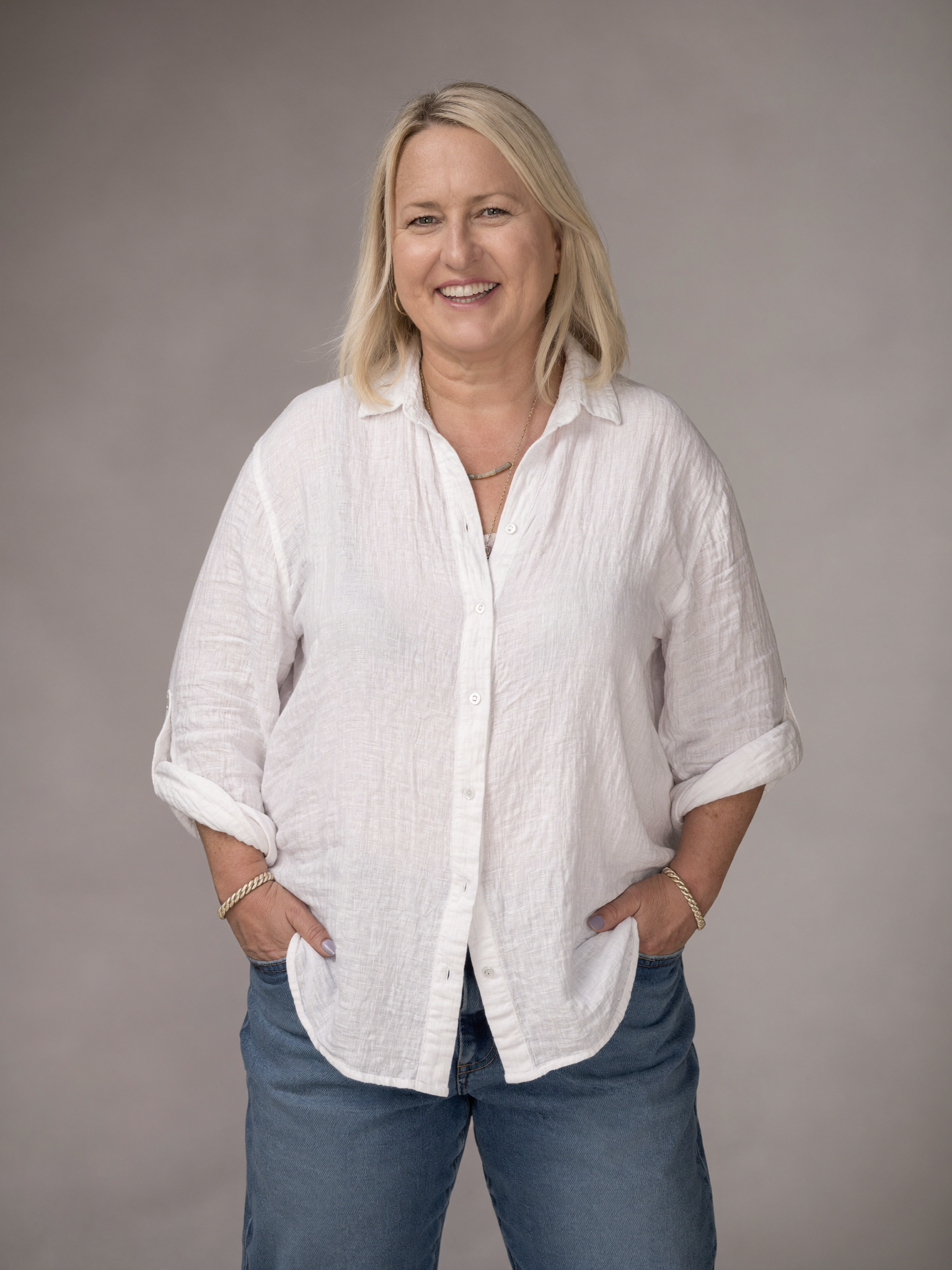 Angela Schellenberg