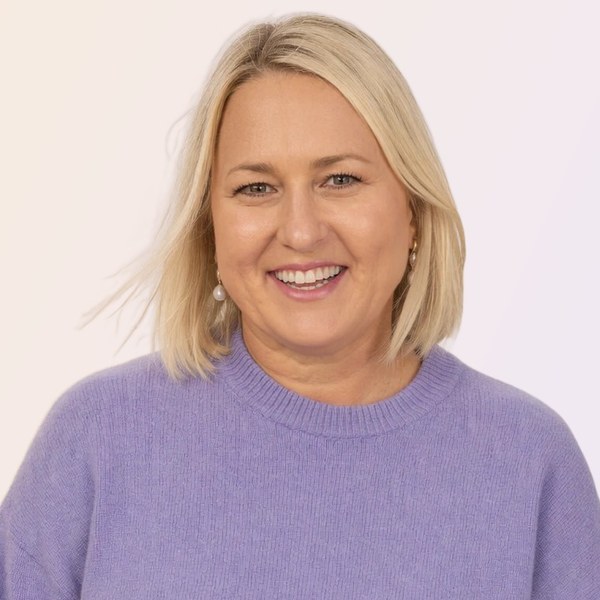 Angela Schellenberg