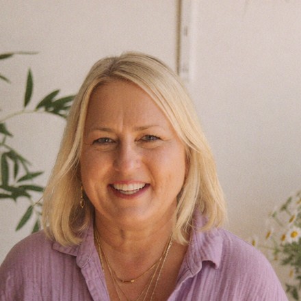 Angela Schellenberg