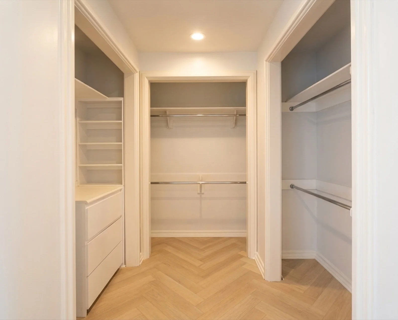 The suite's second mirrored dressing room