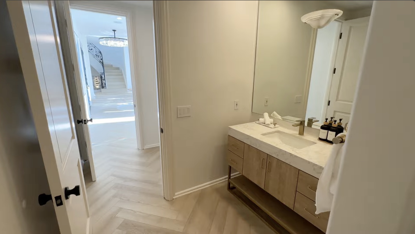 The powder room just outside the Palm Room